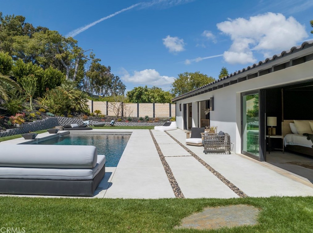 30511 Paseo Del Valle, Laguna Beach CA  92677-2314 exterior