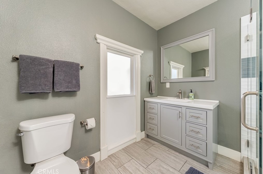 1108 5th St, Santa Ana CA  92703-3802 exterior