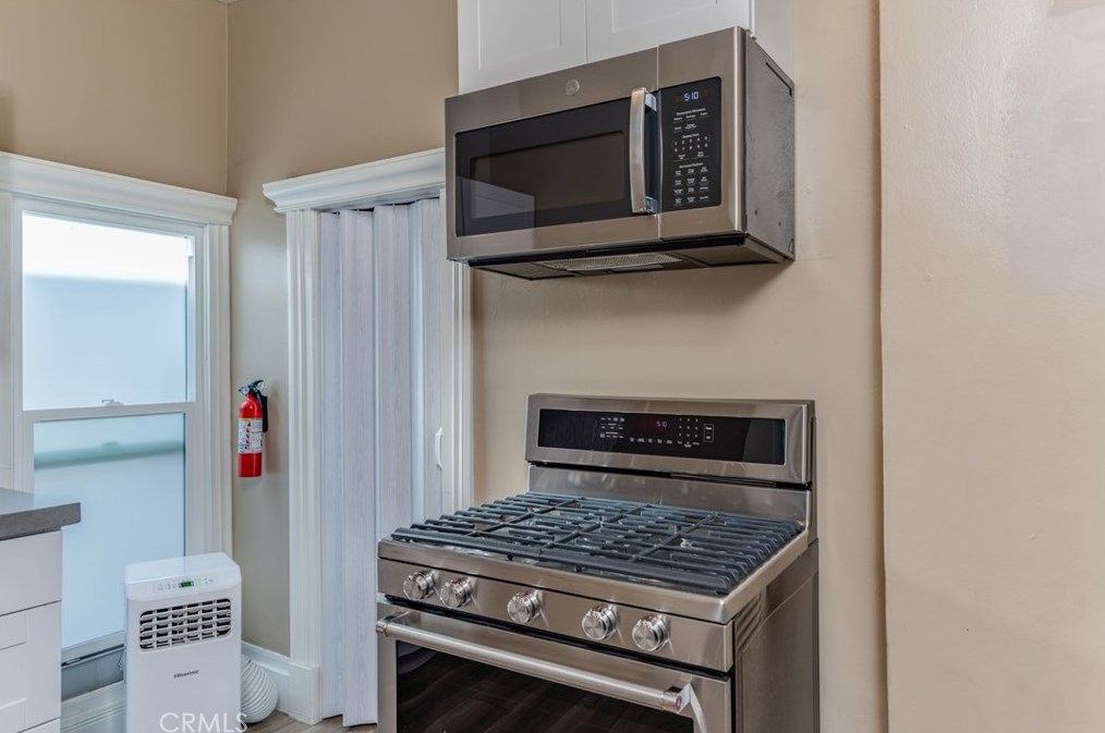 1108 5th St, Santa Ana CA  92703-3802 exterior