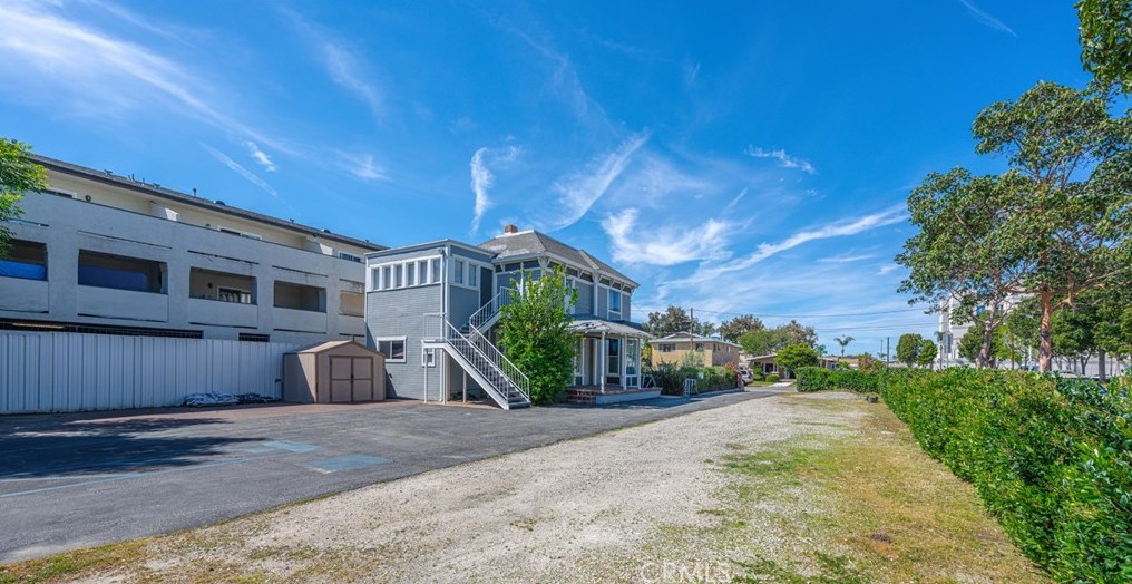 1108 5th St, Santa Ana CA  92703-3802 exterior