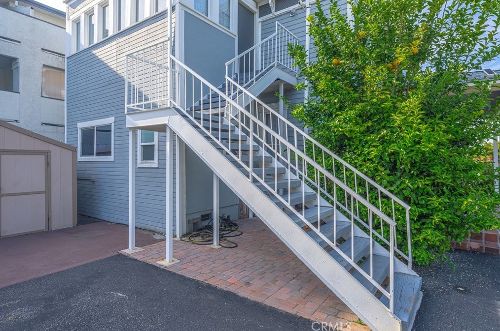 1108 5th St, Santa Ana CA  92703-3802 exterior