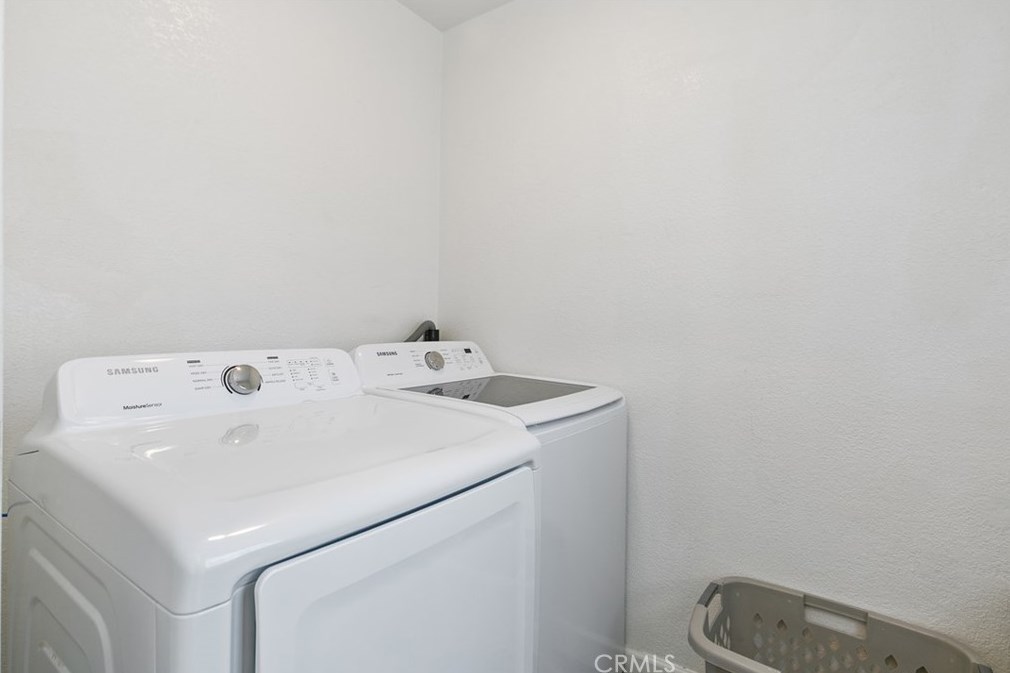 2836 Elmlawn Dr, Anaheim CA  92804-3913 exterior