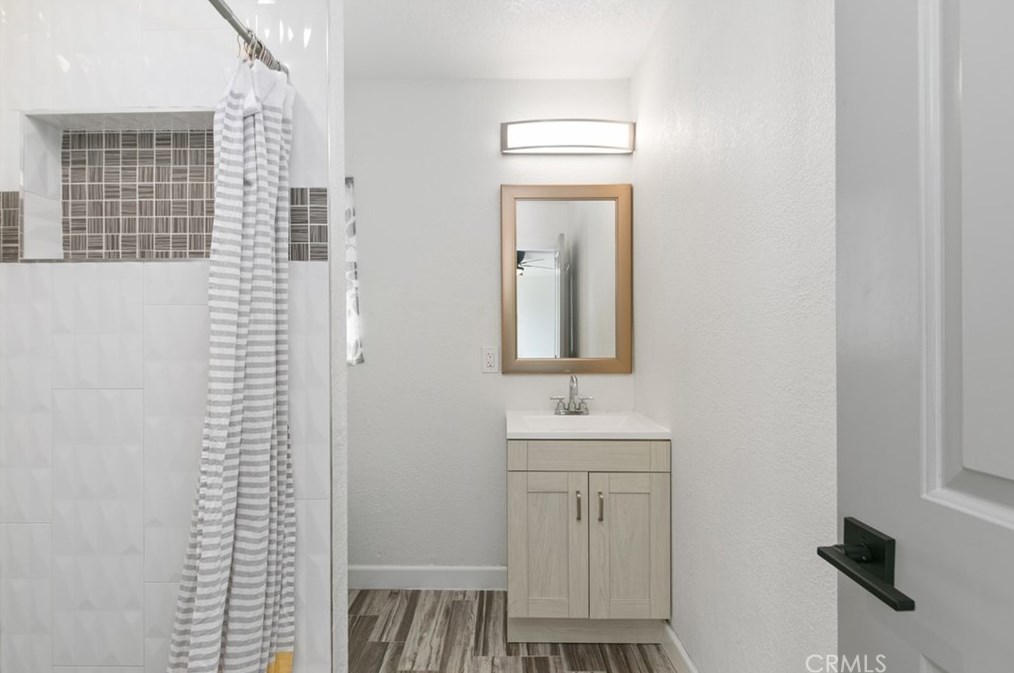 2836 Elmlawn Dr, Anaheim CA  92804-3913 exterior