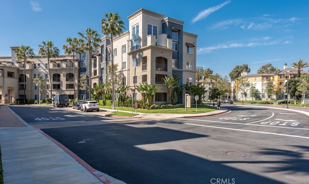 1352 Scholarship, Irvine CA  92612-5686 exterior