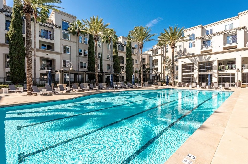 1352 Scholarship, Irvine CA  92612-5686 exterior
