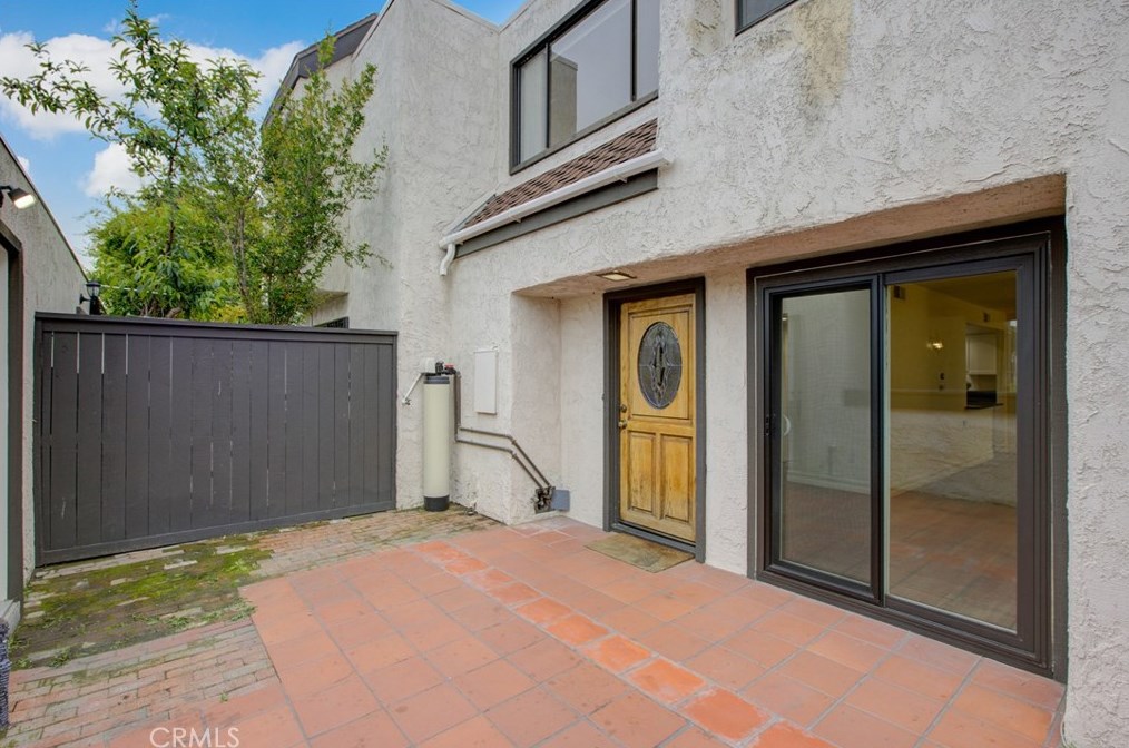 1707 Heritage Cir, Anaheim CA  92804-6553 exterior