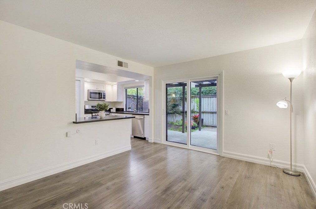 1707 Heritage Cir, Anaheim CA  92804-6553 exterior
