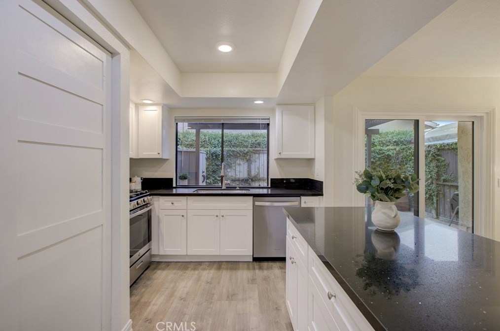 1707 Heritage Cir, Anaheim CA  92804-6553 exterior