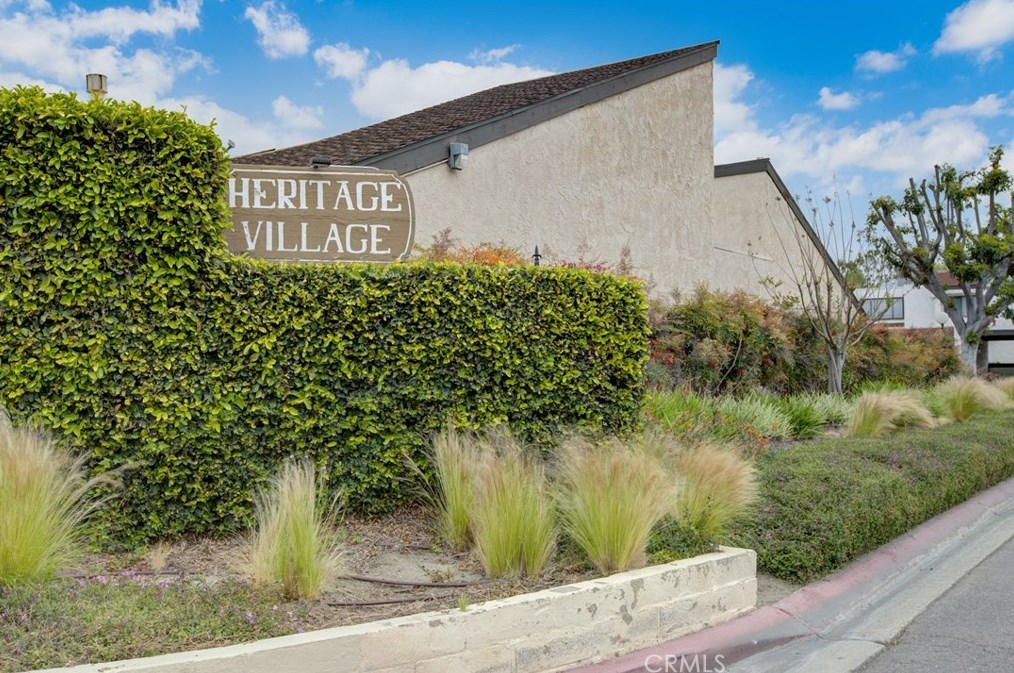 1707 Heritage Cir, Anaheim CA  92804-6553 exterior