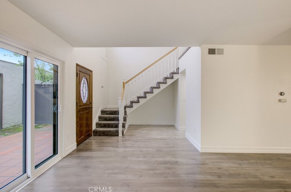 1707 Heritage Cir, Anaheim CA  92804-6553 exterior