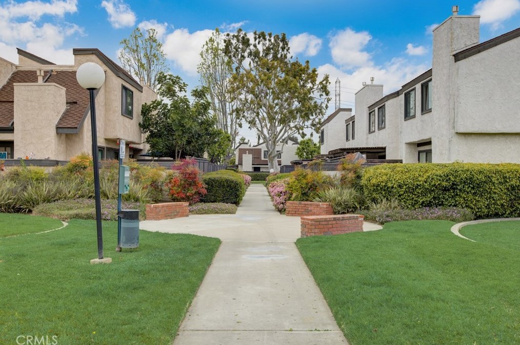 1707 Heritage Cir, Anaheim CA  92804-6553 exterior