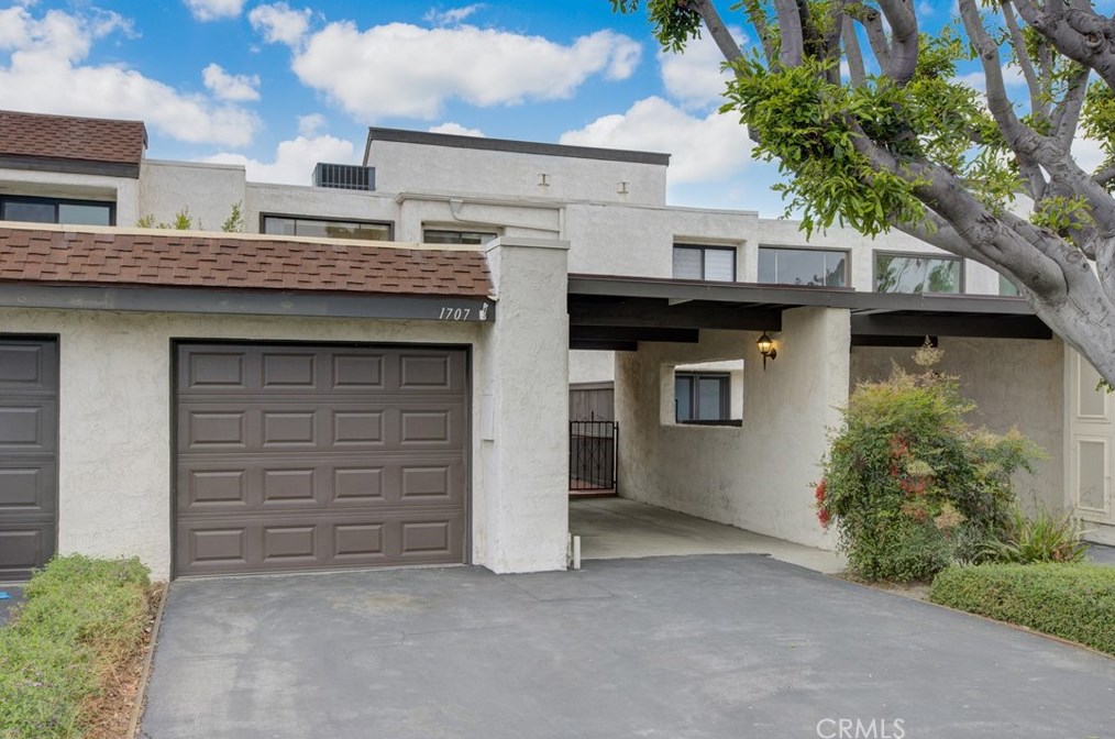 1707 Heritage Cir, Anaheim CA  92804-6553 exterior