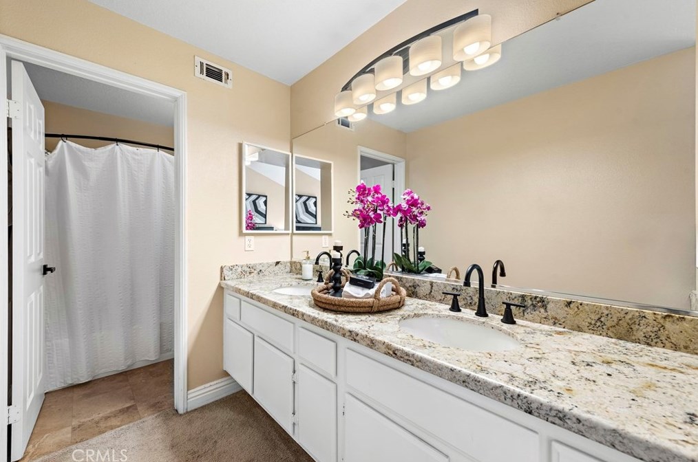 77 Tierra Montanosa, Trabuco Canyon CA  92688-3365 exterior