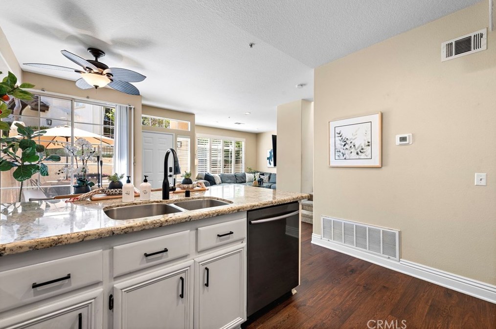 77 Tierra Montanosa, Trabuco Canyon CA  92688-3365 exterior