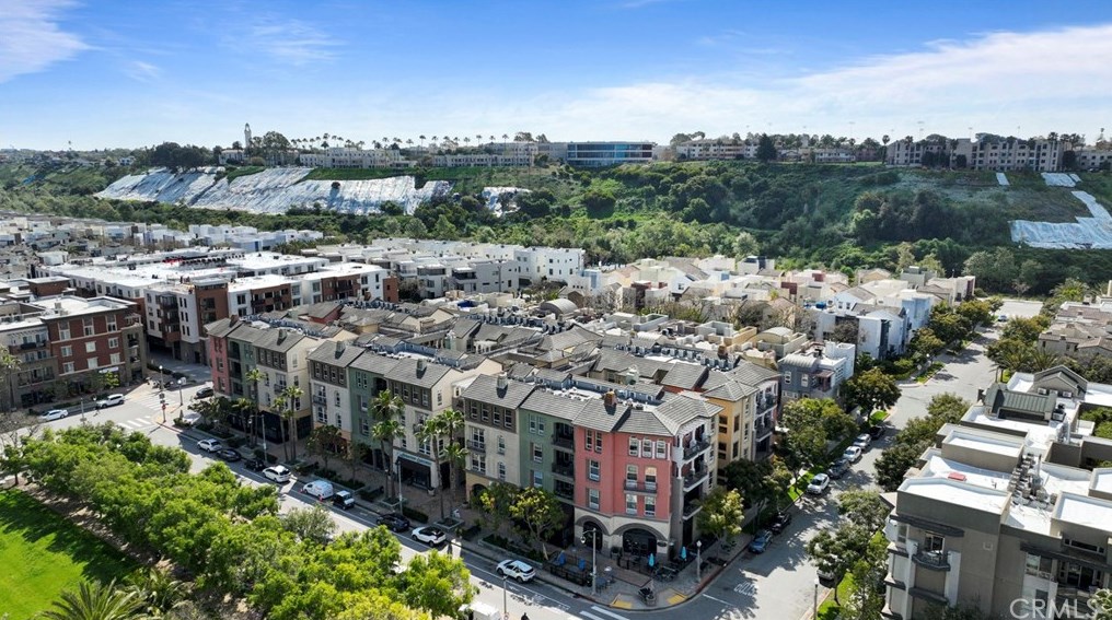 13020 Pacific Promenade, Los Angeles CA  90094-4017 exterior