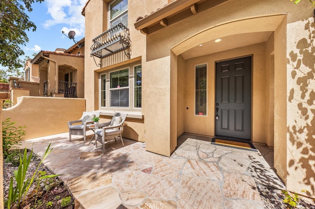 66 Hedge Bloom, Irvine CA  92618-1516 exterior