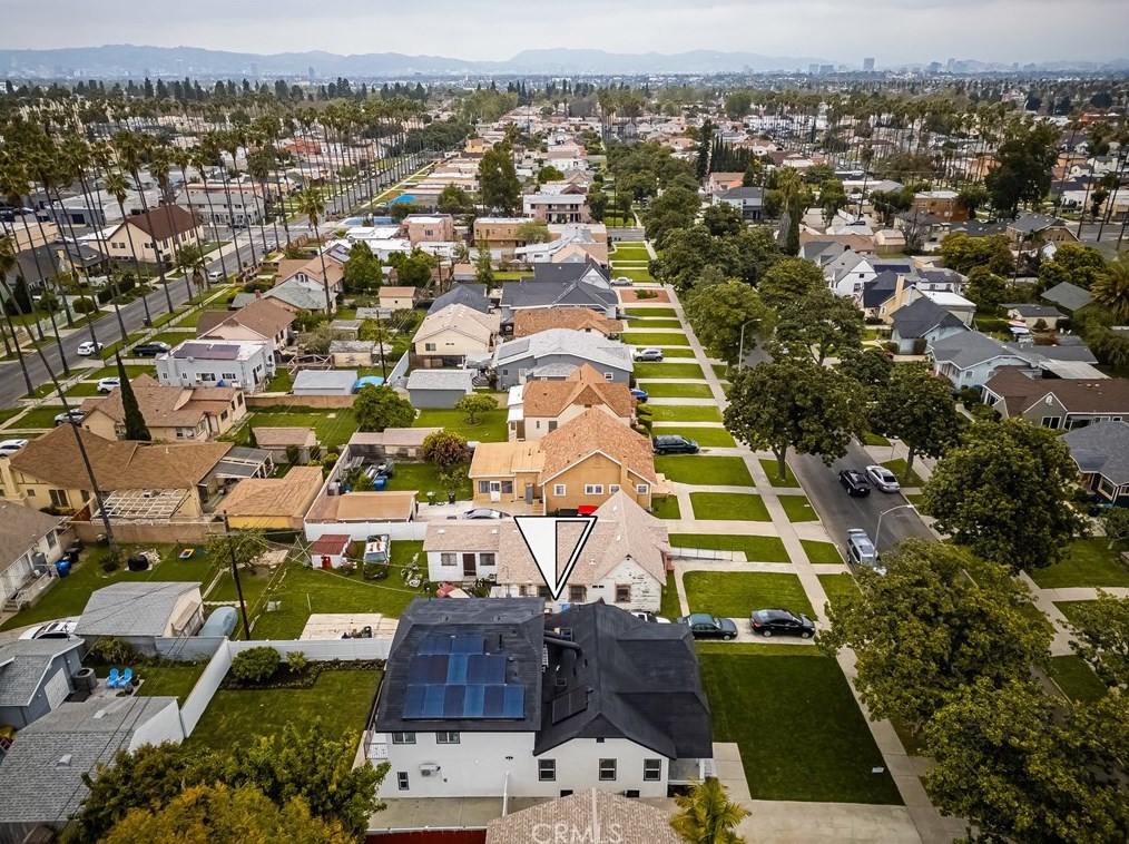4915 7th Ave, Los Angeles CA  90043-4839 exterior