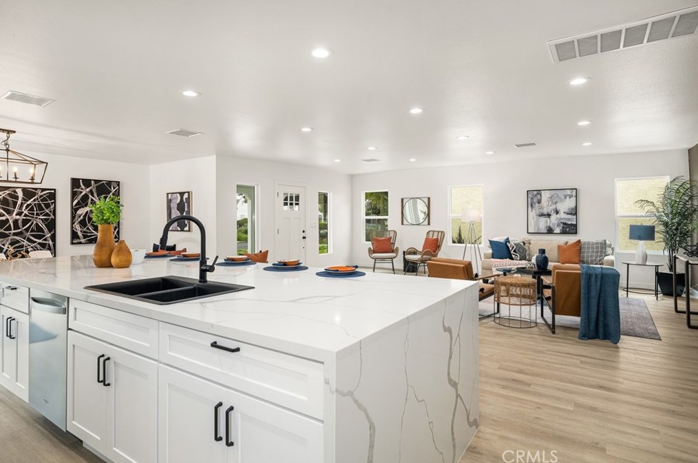 4915 7th Ave, Los Angeles CA  90043-4839 exterior