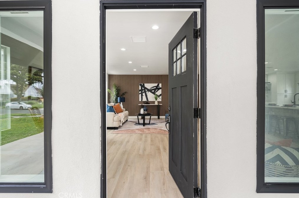 4915 7th Ave, Los Angeles CA  90043-4839 exterior