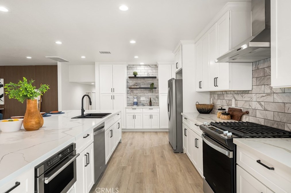 4915 7th Ave, Los Angeles CA  90043-4839 exterior