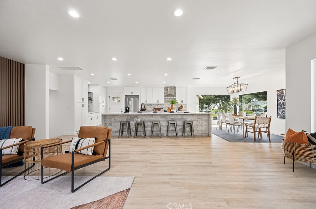 4915 7th Ave, Los Angeles CA  90043-4839 exterior