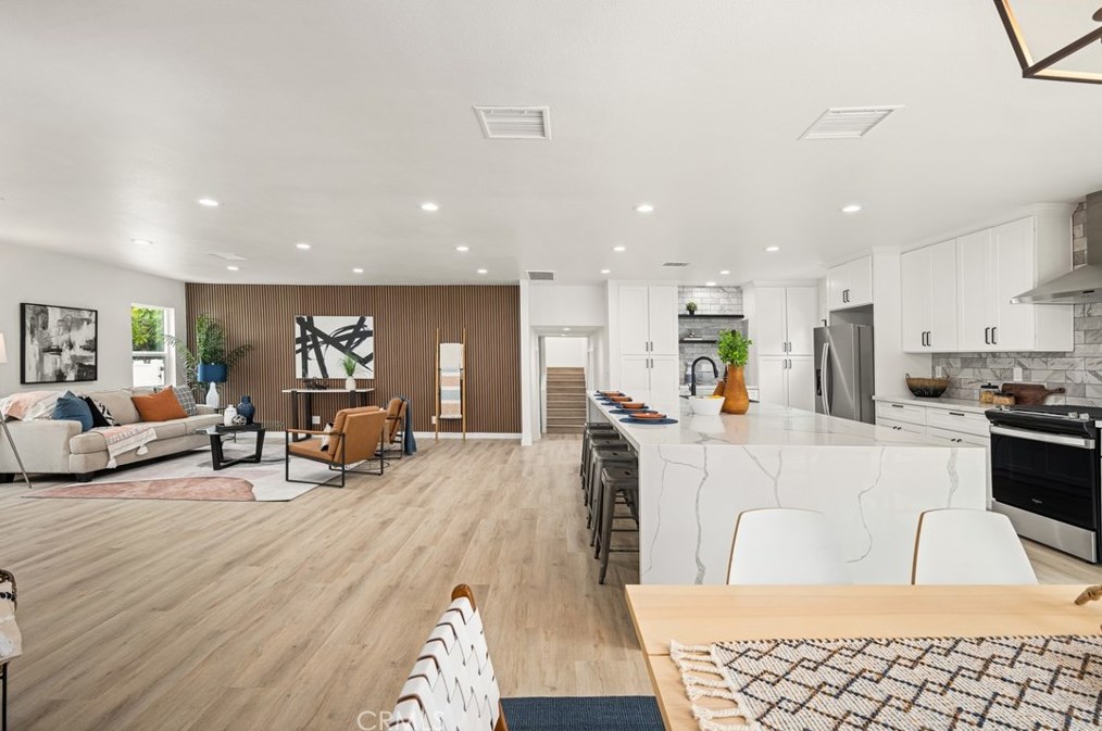 4915 7th Ave, Los Angeles CA  90043-4839 exterior