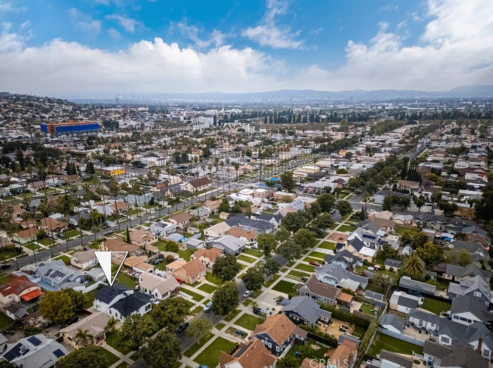 4915 7th Ave, Los Angeles CA  90043-4839 exterior