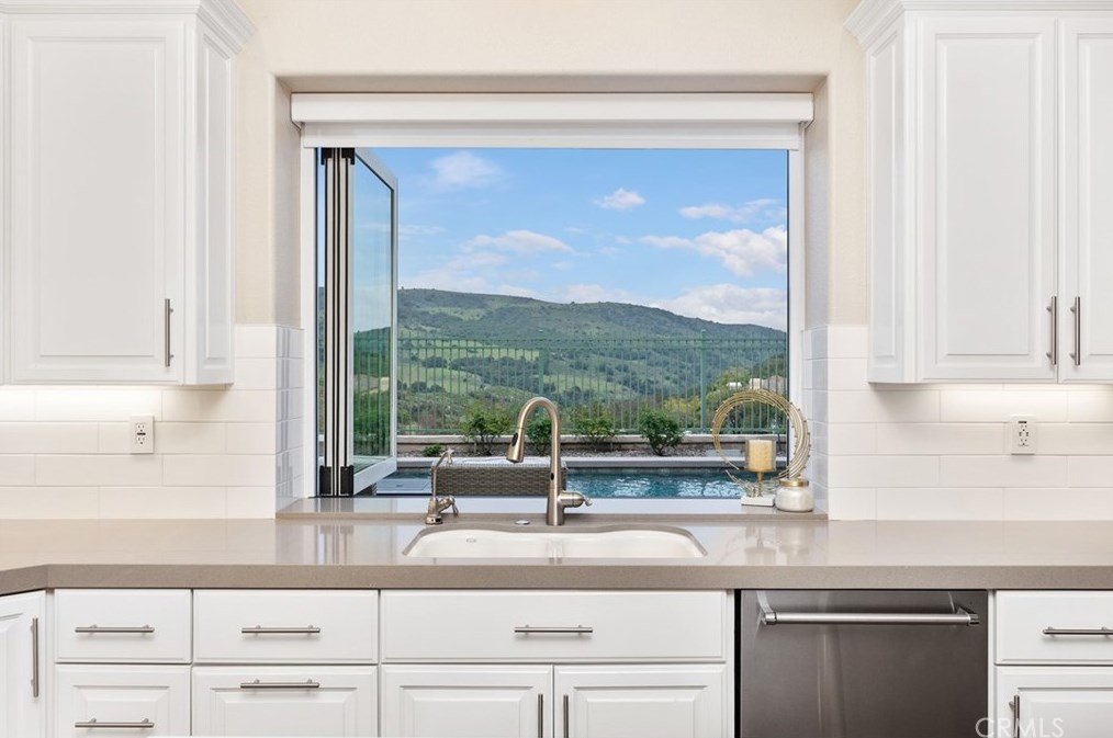 8 Sawmill, Trabuco Canyon CA  92679-4205 exterior