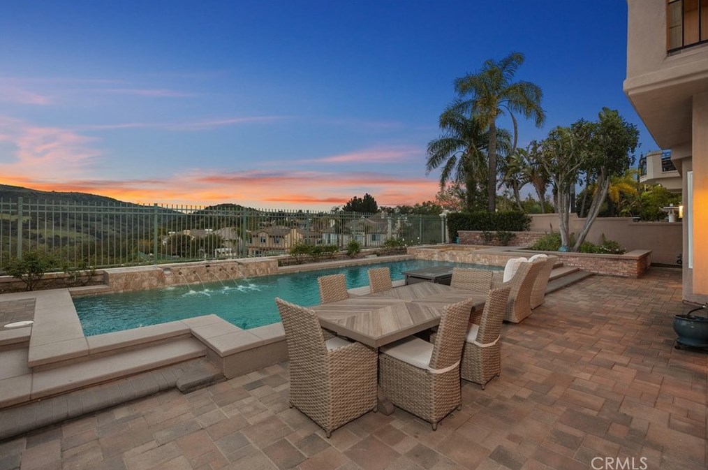 8 Sawmill, Trabuco Canyon CA  92679-4205 exterior