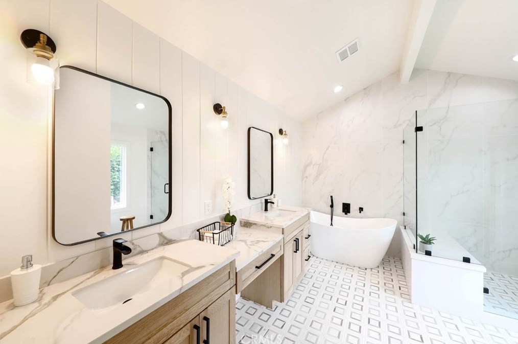 9 Daybreak, Irvine CA  92614-5403 exterior