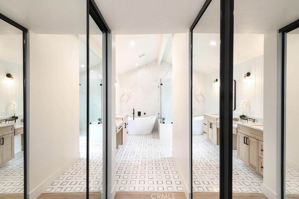 9 Daybreak, Irvine CA  92614-5403 exterior