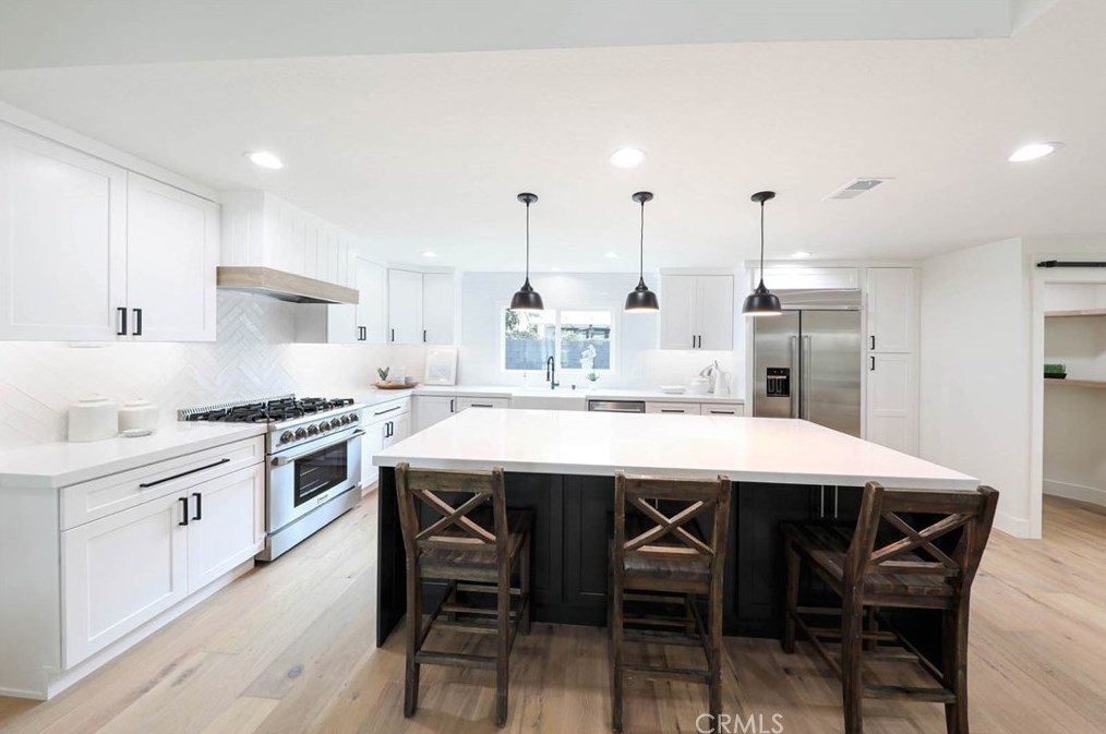 9 Daybreak, Irvine CA  92614-5403 exterior