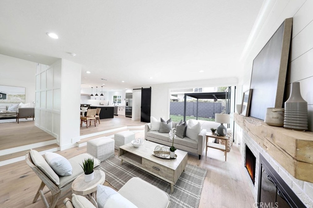 9 Daybreak, Irvine CA  92614-5403 exterior