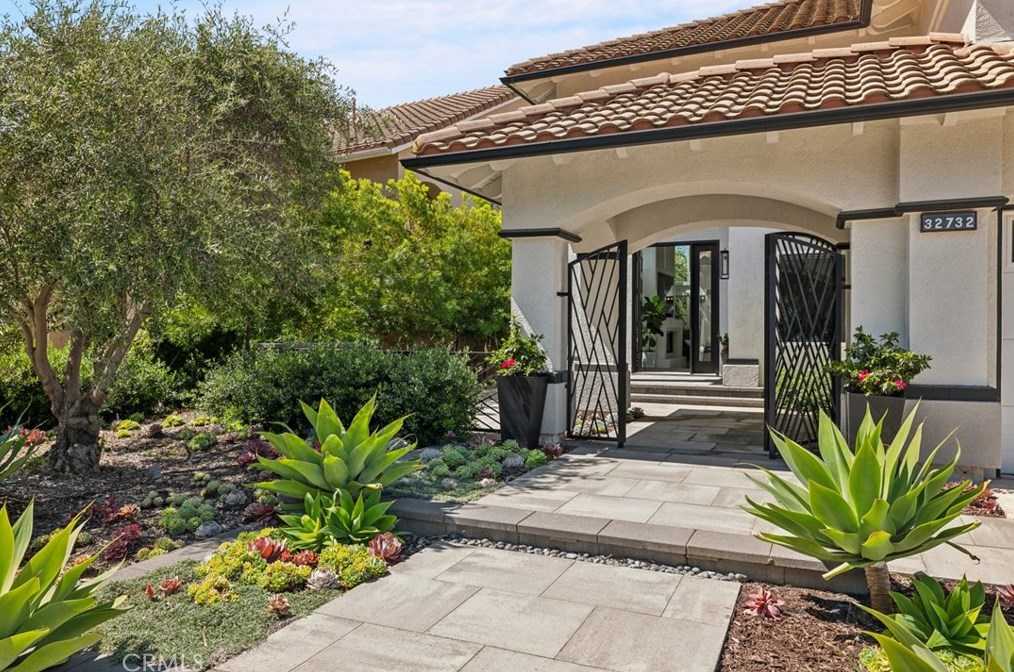 32732 Coppercrest Dr, Trabuco Canyon CA  92679-3373 exterior