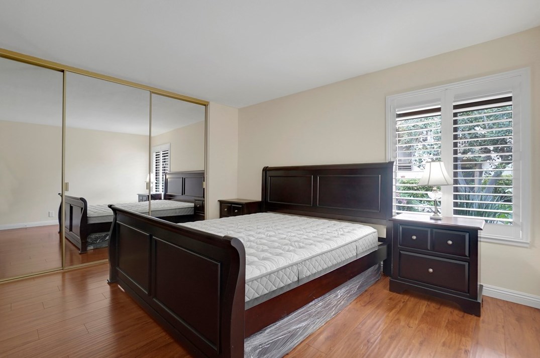 44 Tangelo, Irvine CA  92618-4460 exterior