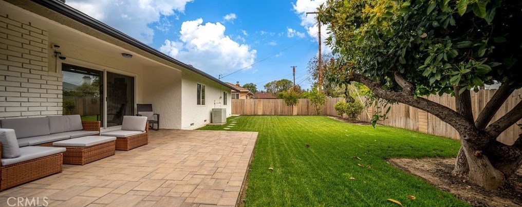 1100 Acacia Ave, Fullerton CA  92831-2930 exterior