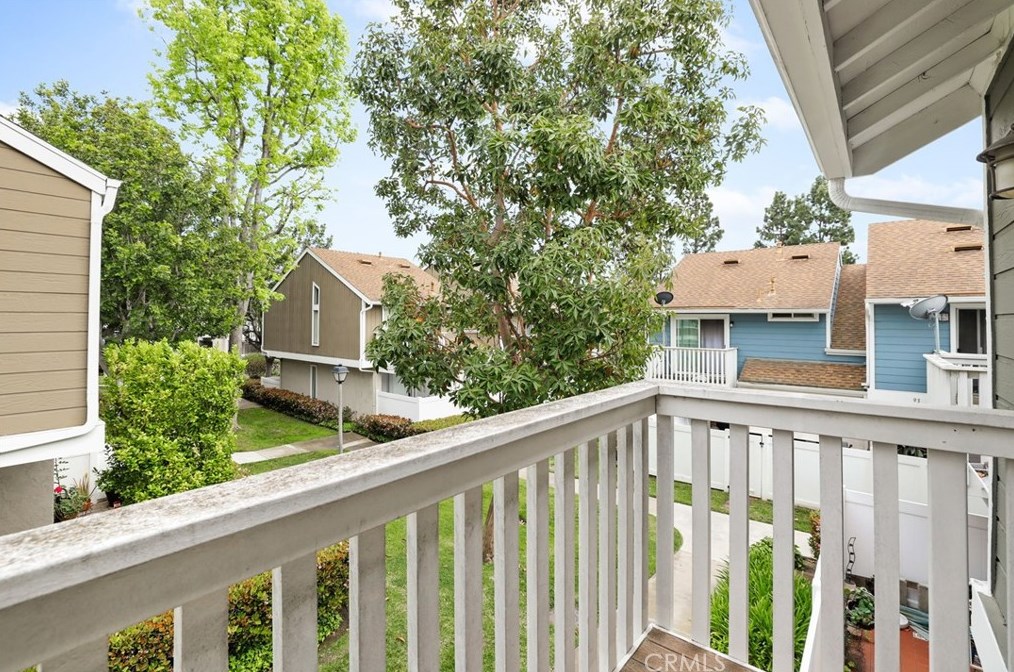 83 Abbeywood Ln, Laguna Beach CA  92656-2907 exterior