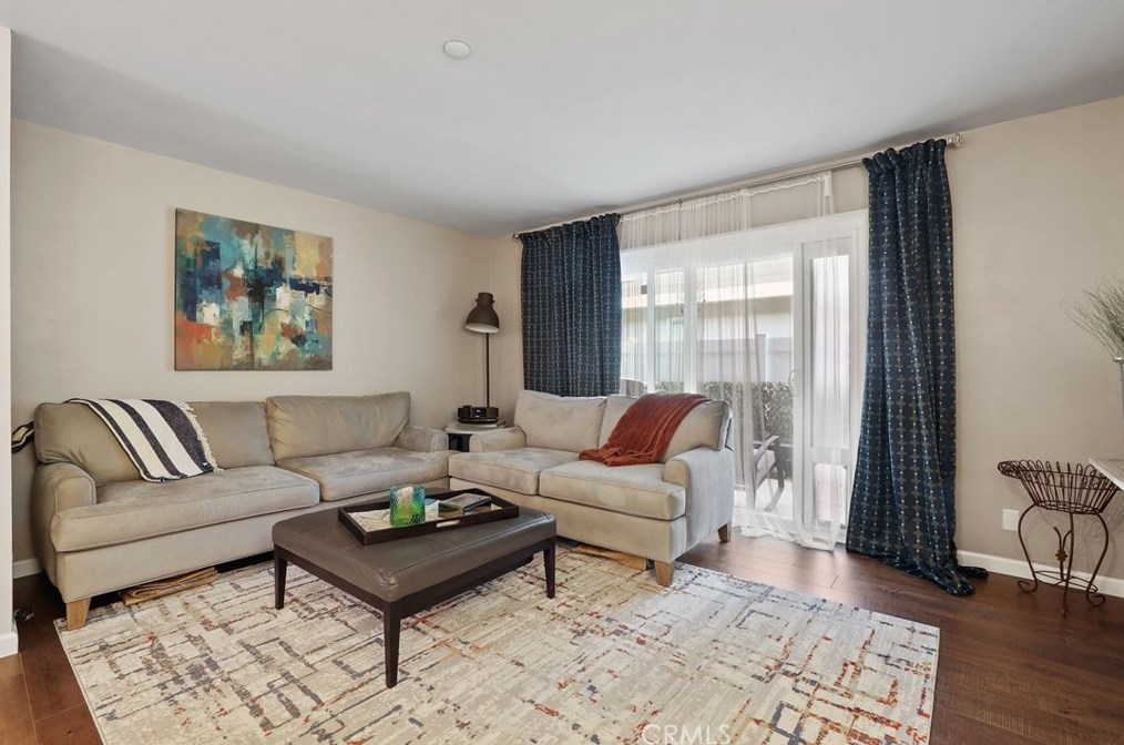 83 Abbeywood Ln, Laguna Beach CA  92656-2907 exterior