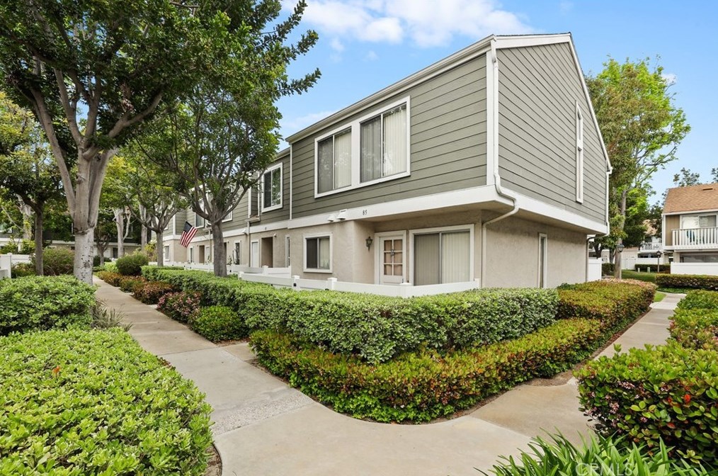 83 Abbeywood Ln, Laguna Beach CA  92656-2907 exterior