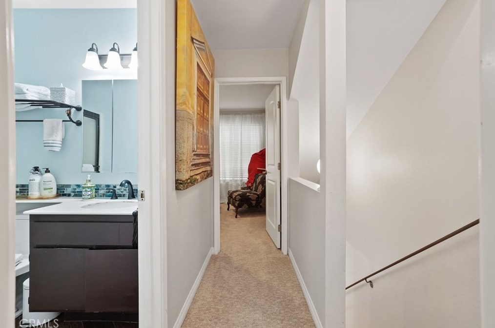 83 Abbeywood Ln, Laguna Beach CA  92656-2907 exterior