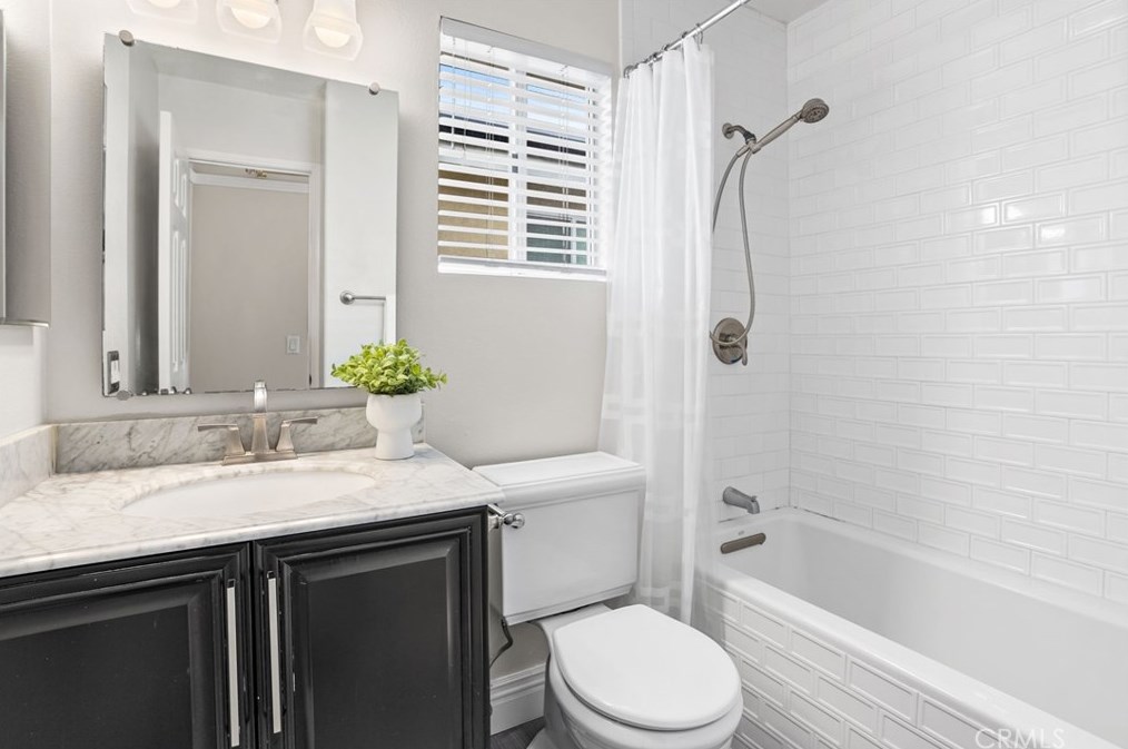 10 Pacific Grove Dr, Laguna Beach CA  92656-4216 exterior