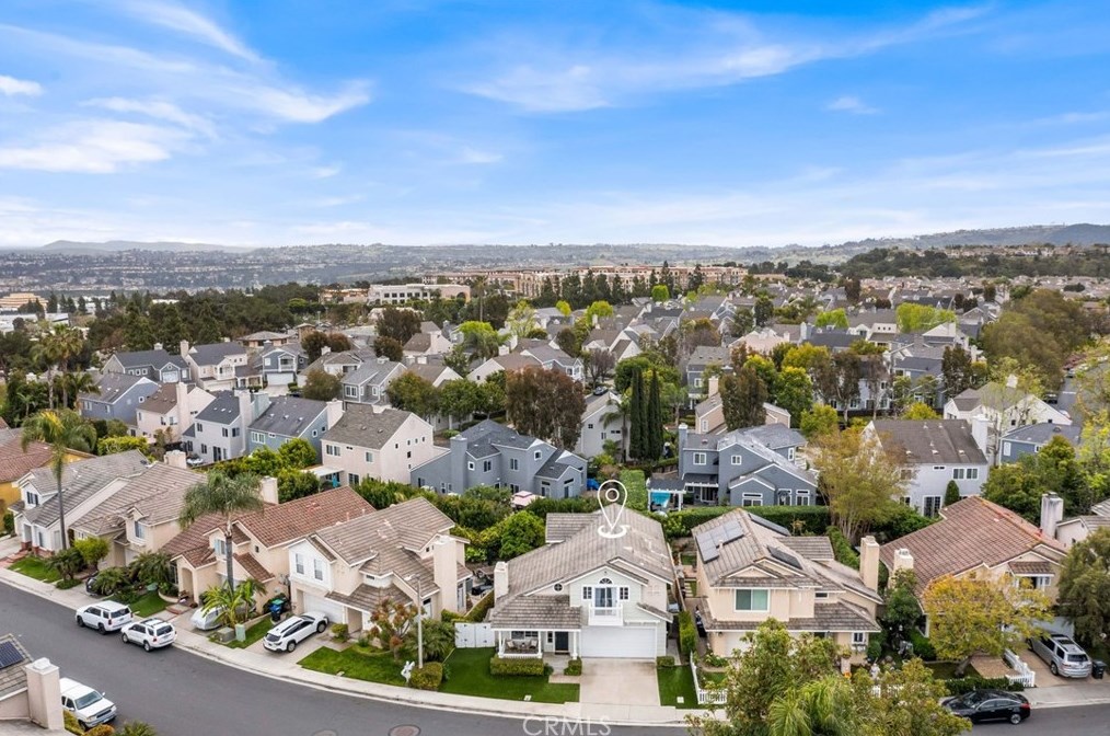 10 Pacific Grove Dr, Laguna Beach CA  92656-4216 exterior