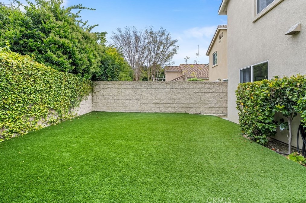 10 Pacific Grove Dr, Laguna Beach CA  92656-4216 exterior