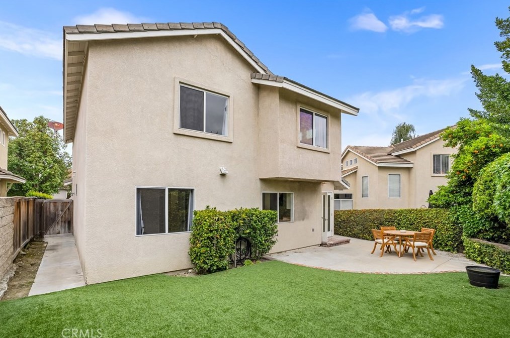 10 Pacific Grove Dr, Laguna Beach CA  92656-4216 exterior
