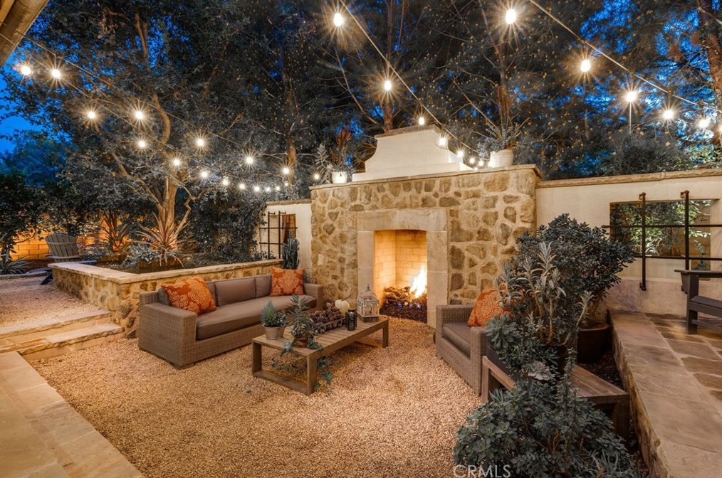 32 Lowland, Irvine CA  92602-0837 exterior