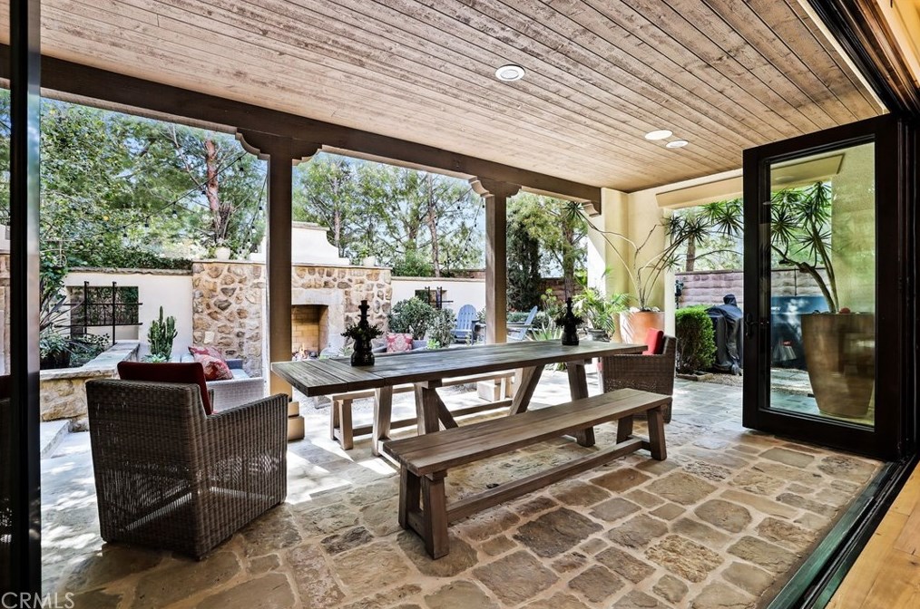 32 Lowland, Irvine CA  92602-0837 exterior