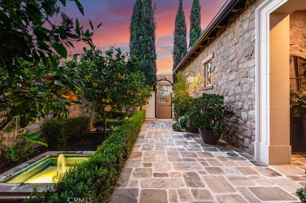 32 Lowland, Irvine CA  92602-0837 exterior