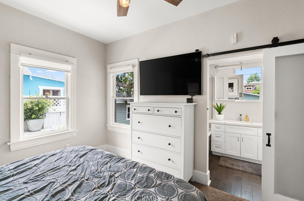 374 Shaffer St, Orange CA 92866-1116 exterior