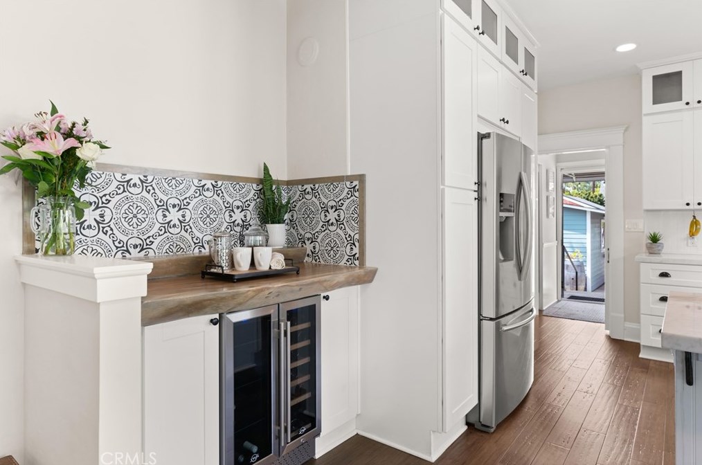 374 Shaffer St, Orange CA 92866-1116 exterior