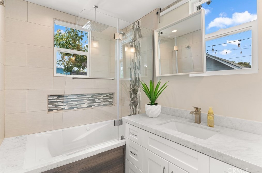 374 Shaffer St, Orange CA 92866-1116 exterior